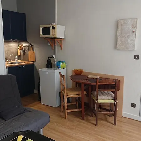 Dans Ancienne Maison Pyreneenne. Apartment